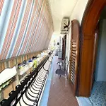 Mikros * Джардини-Наксос