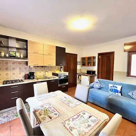 Mikros Giardini Naxos