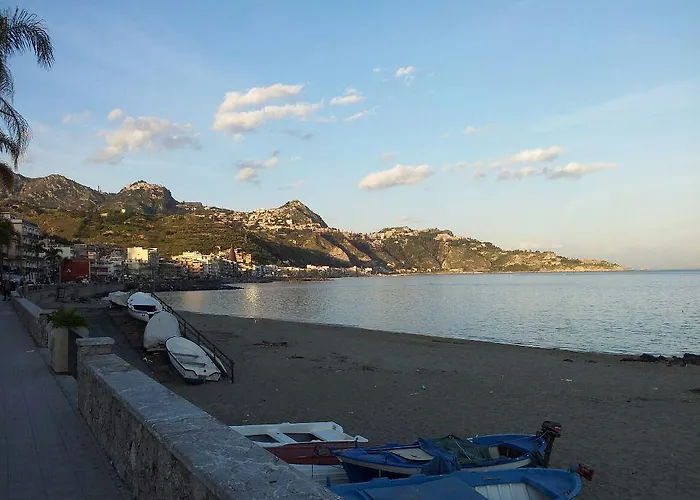 Lejlighed Mikros Giardini Naxos