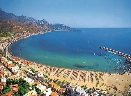 Lägenhet Mikros Giardini Naxos