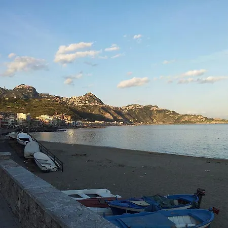 Lägenhet Mikros Giardini Naxos